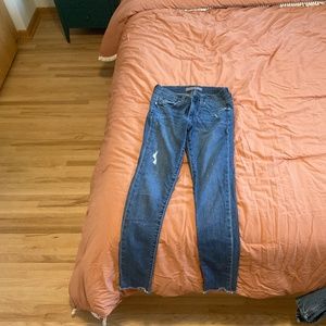 Joe’s Skinny Jeans- size 25